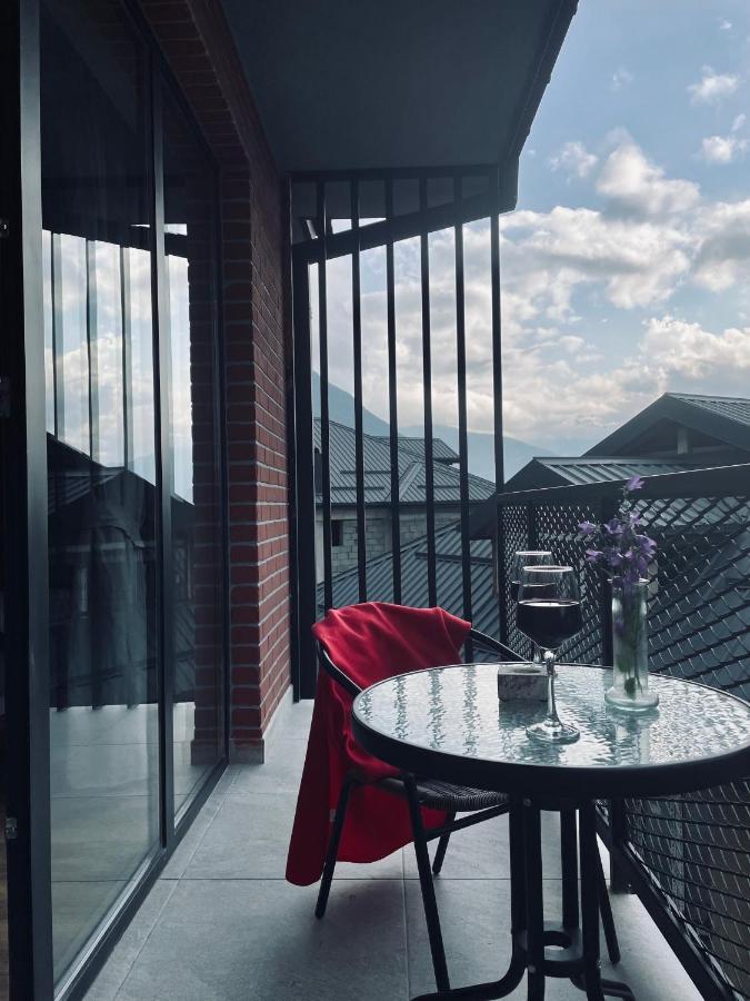 Kazbegi Stylish Apartment Esterno foto