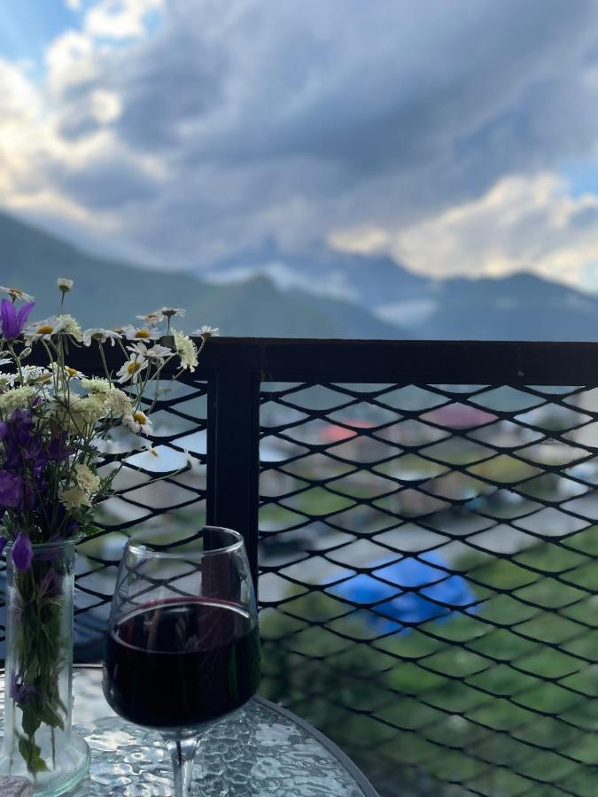 Kazbegi Stylish Apartment Esterno foto