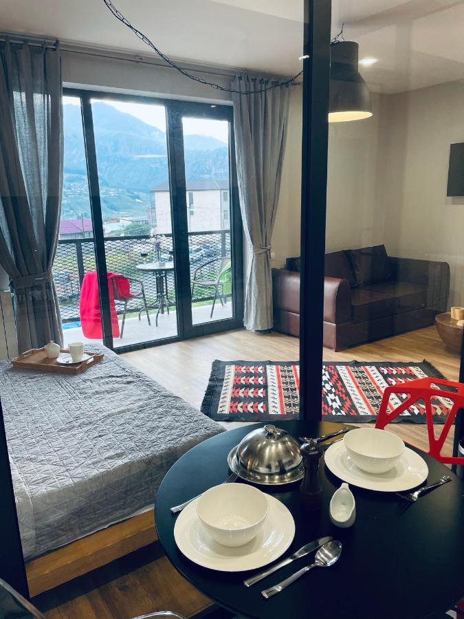Kazbegi Stylish Apartment Esterno foto