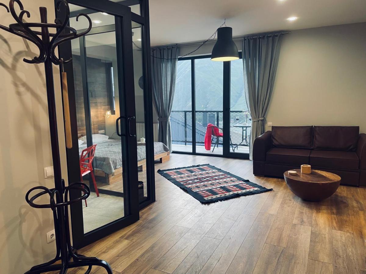 Kazbegi Stylish Apartment Esterno foto