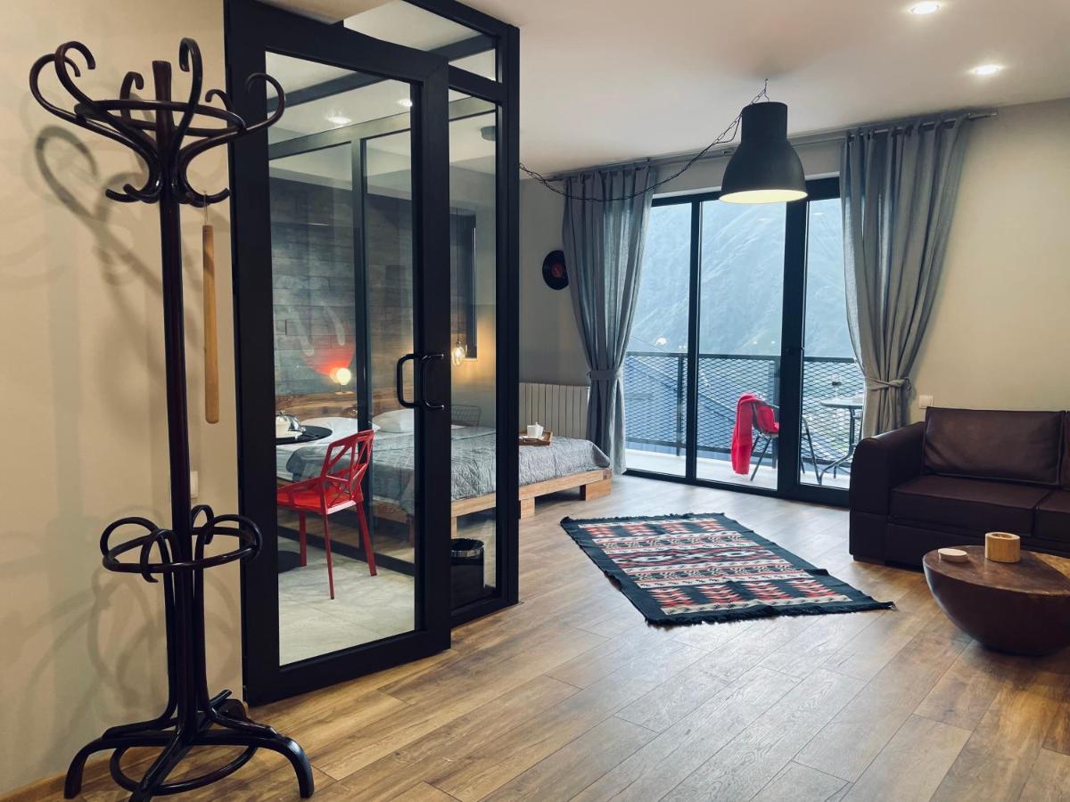 Kazbegi Stylish Apartment Esterno foto